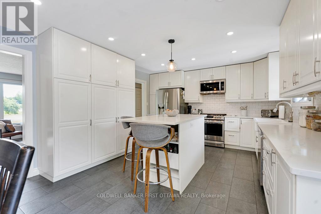 376 NAPOLEON STREET