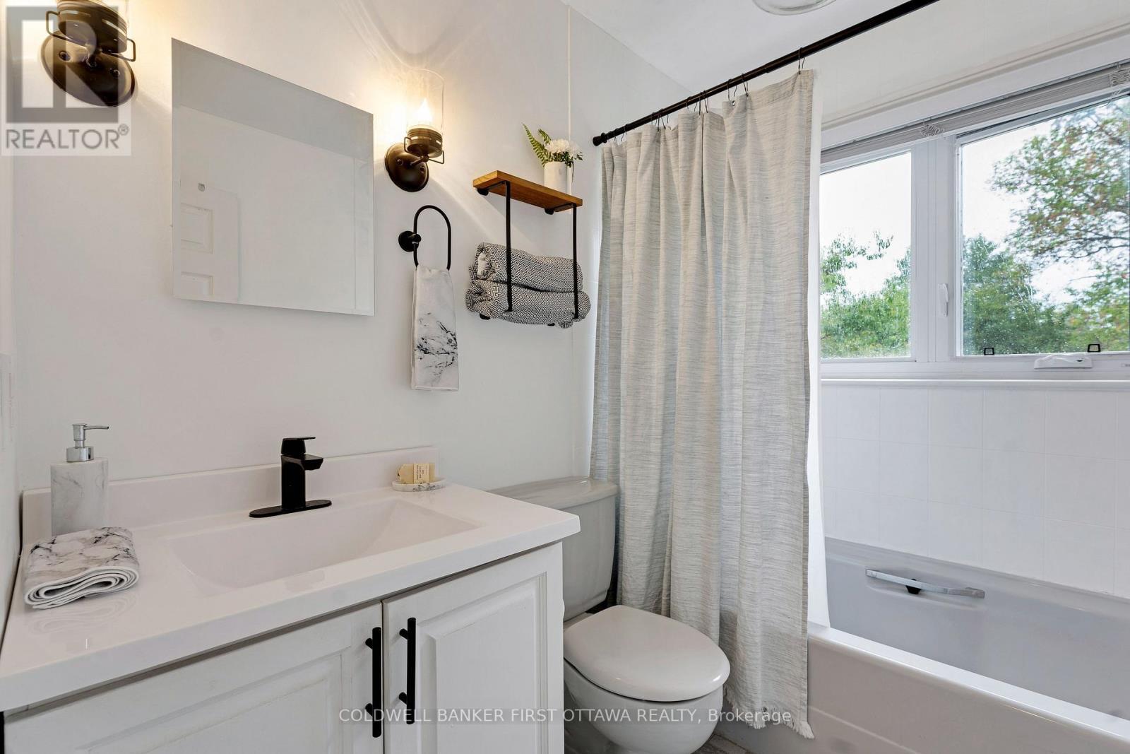 3840 OLD ALMONTE ROAD