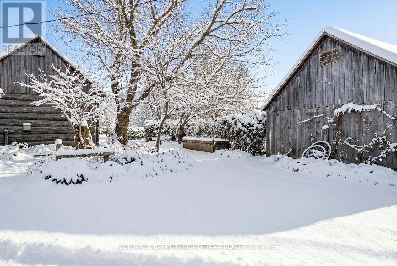 3840 OLD ALMONTE ROAD