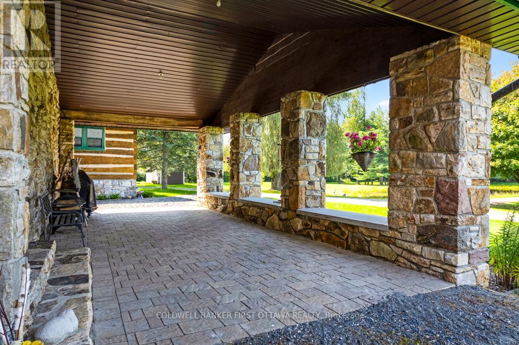 2499 BATHURST CONCESSION 2 ROAD