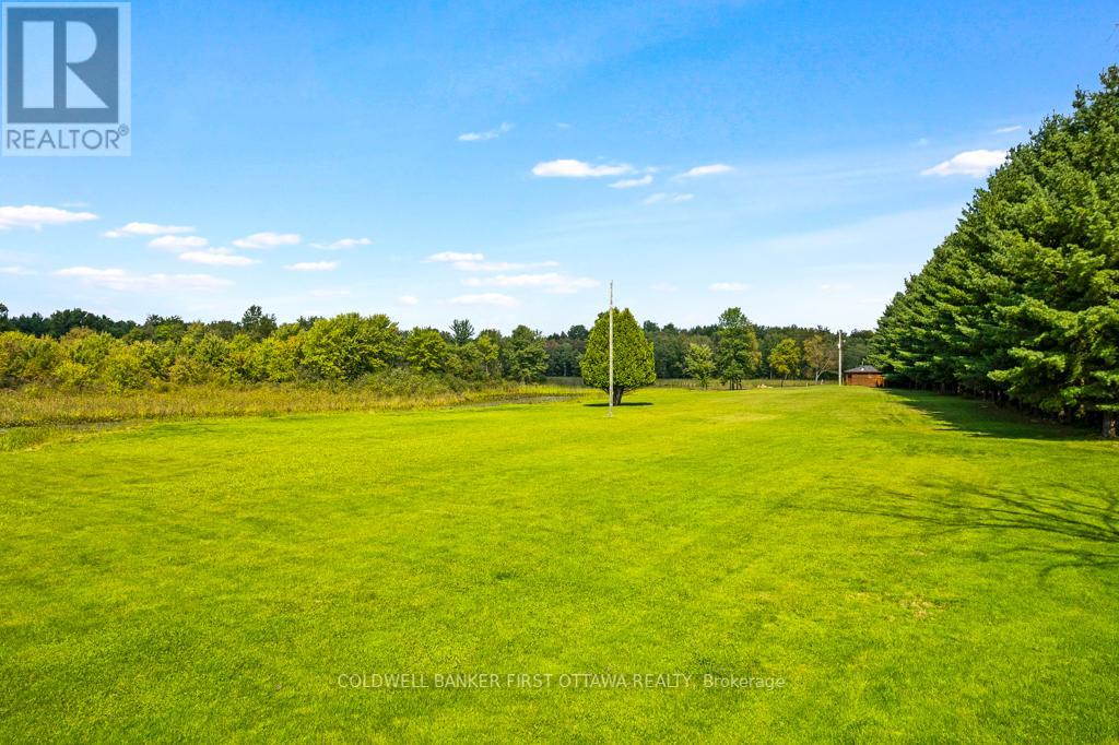 2499 BATHURST CONCESSION 2 ROAD