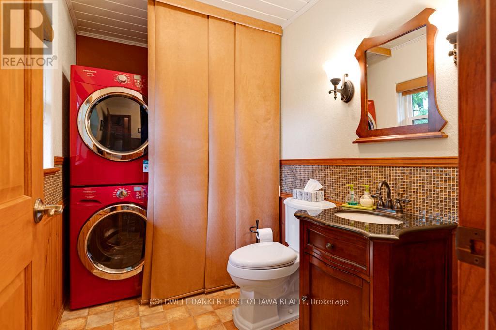 2499 BATHURST CONCESSION 2 ROAD