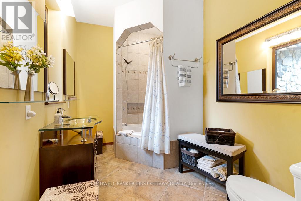 2499 BATHURST CONCESSION 2 ROAD