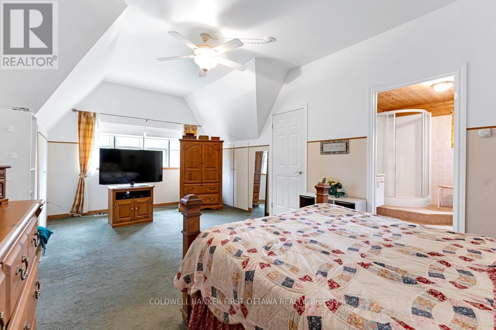 2499 BATHURST CONCESSION 2 ROAD