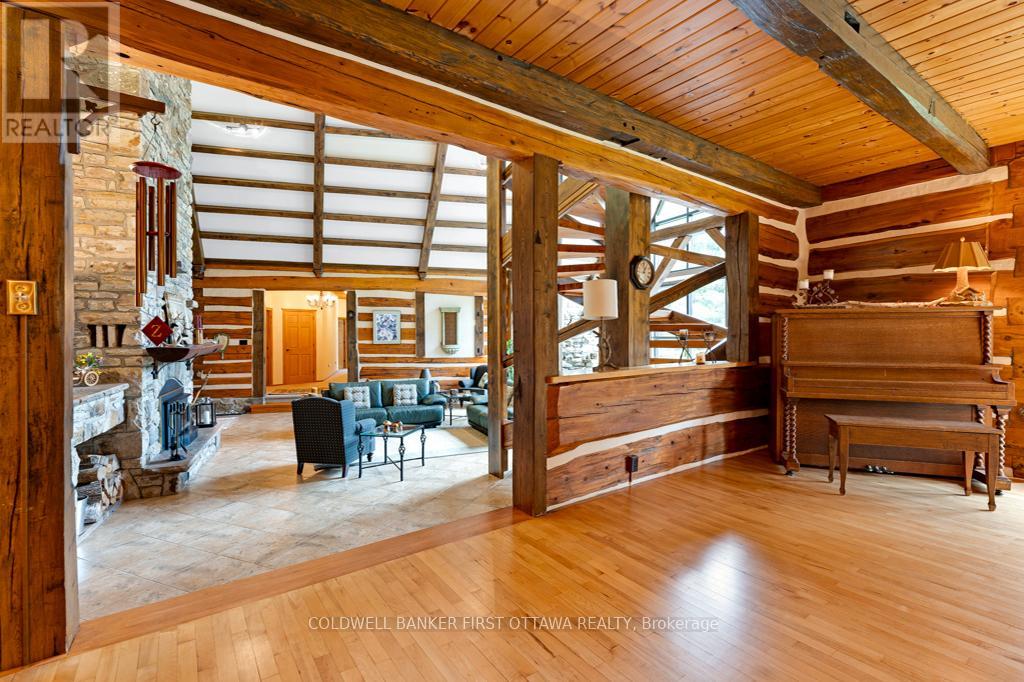 2499 BATHURST CONCESSION 2 ROAD