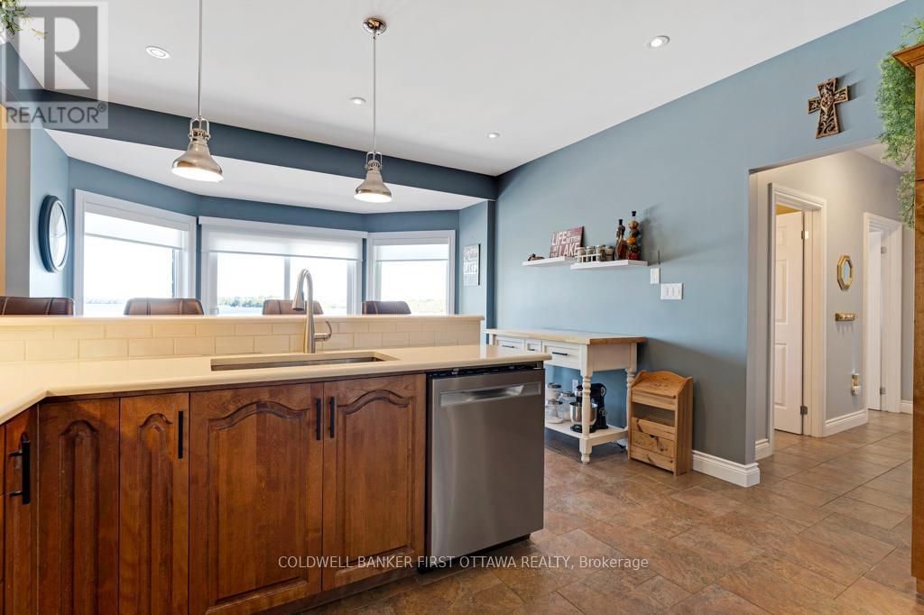 4788B BRITON HOUGHTON BAY ROAD