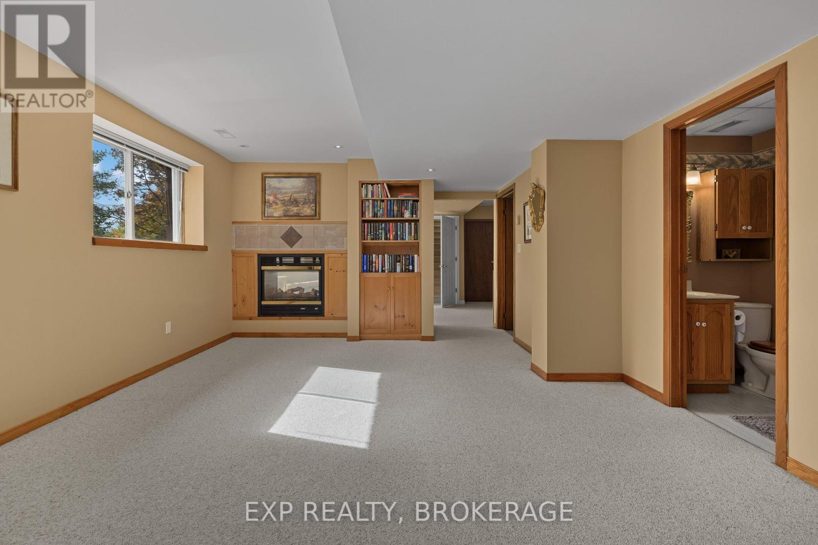 3037 HILLTOP LANE