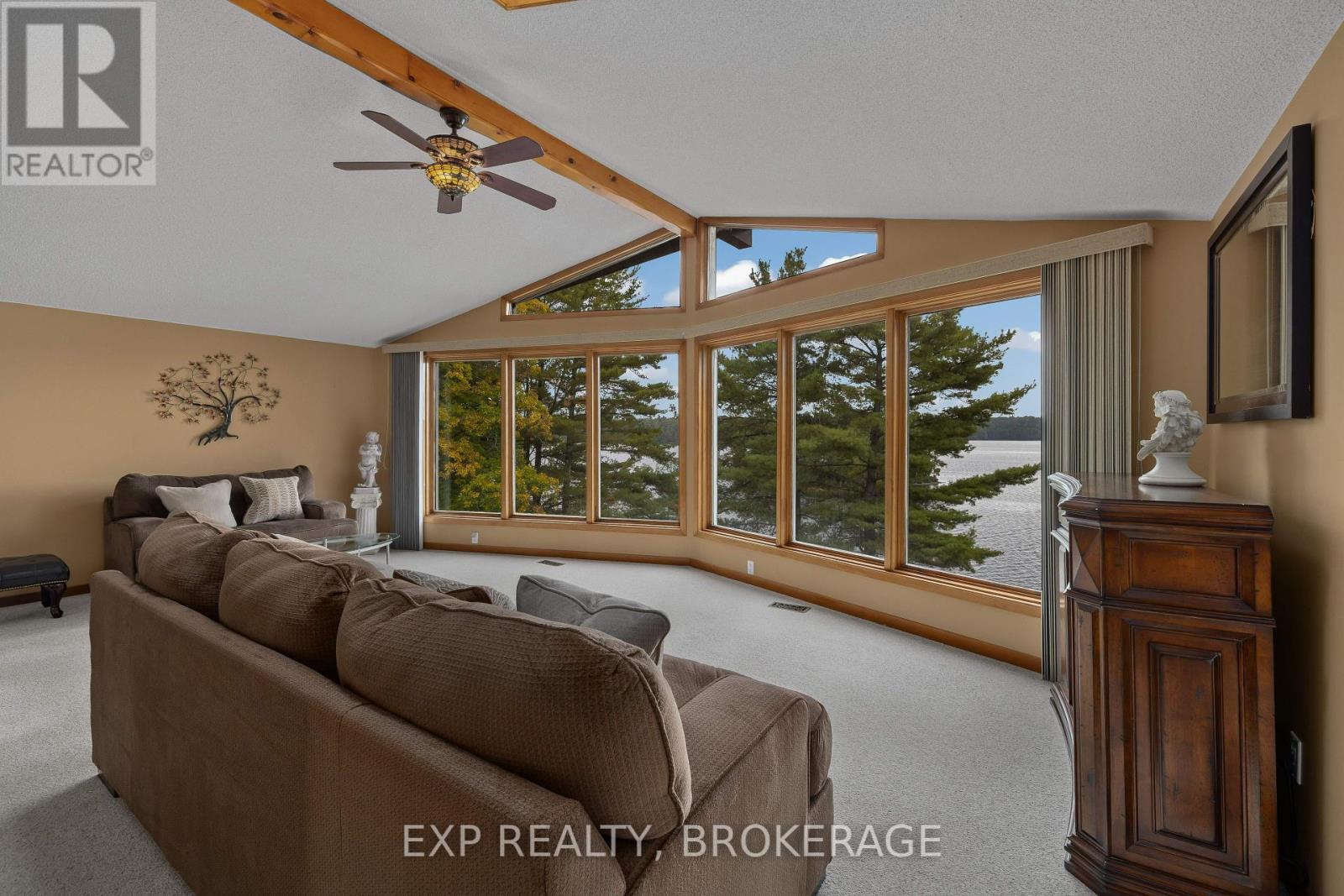 3037 HILLTOP LANE