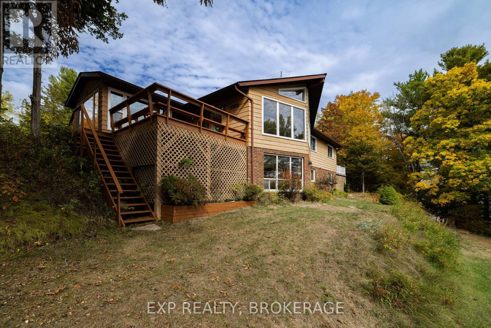 3037 HILLTOP LANE