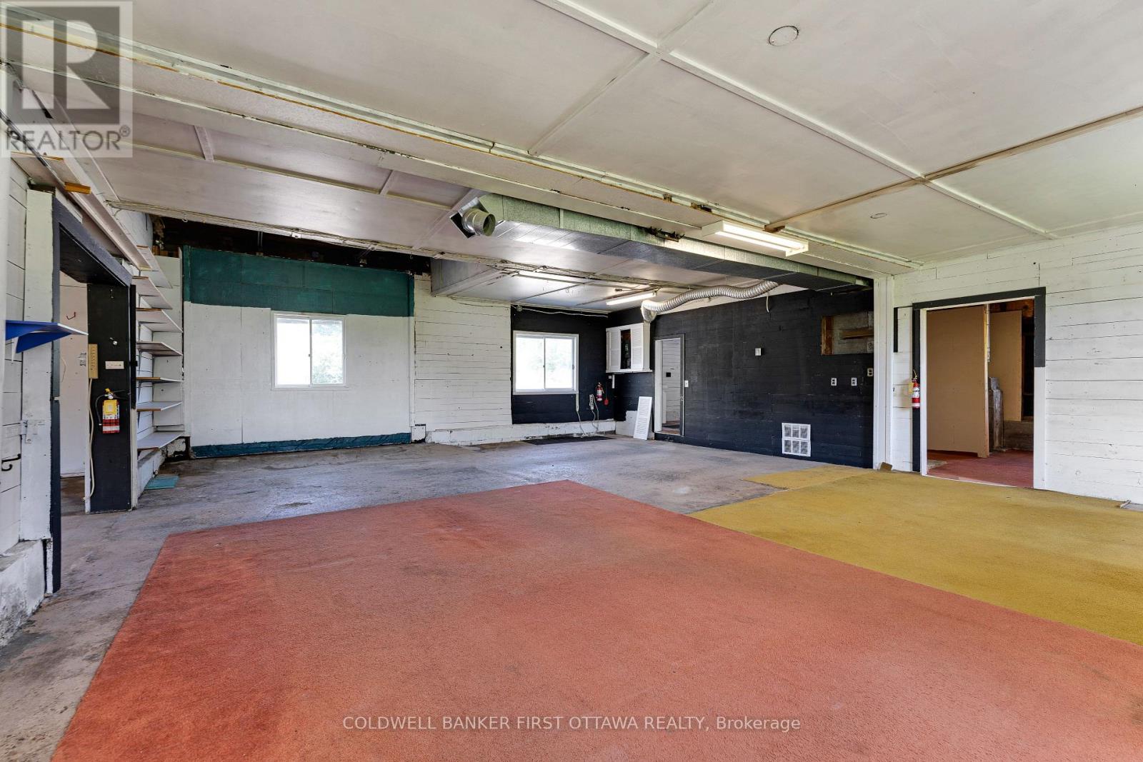 3004 RIDEAU FERRY ROAD