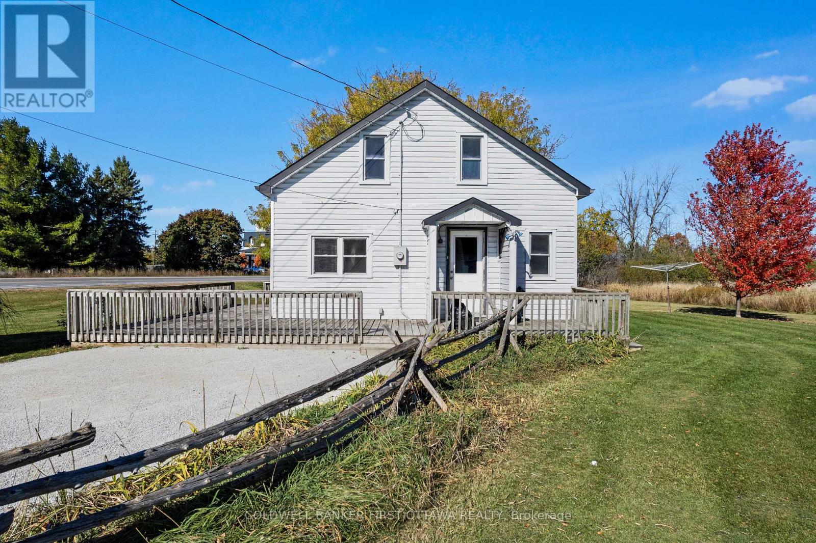 3004 RIDEAU FERRY ROAD