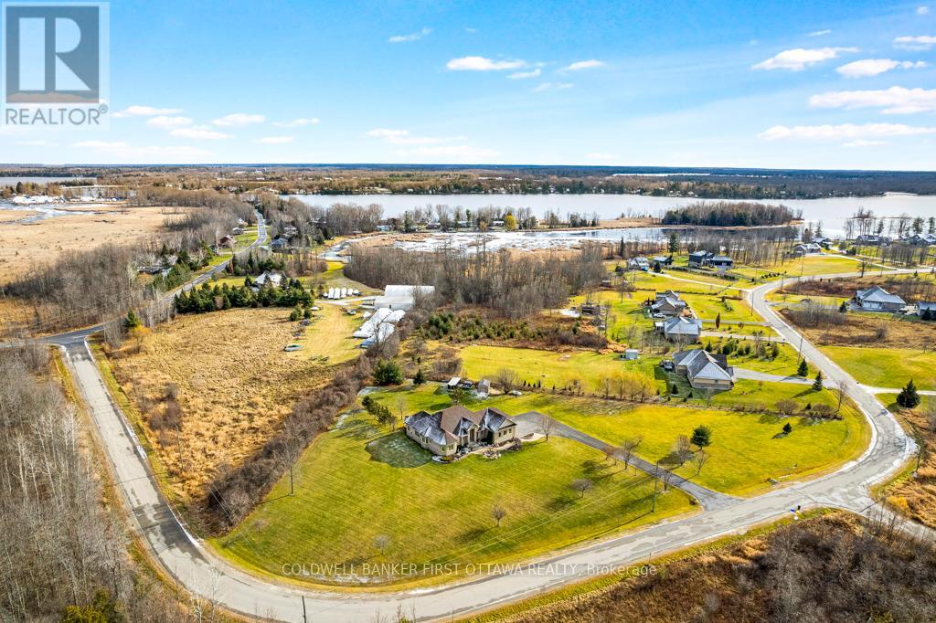 556 WEST POINT DRIVE