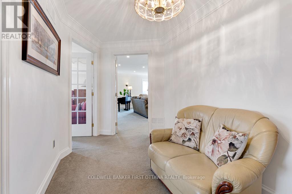 2638 RIDEAU FERRY ROAD