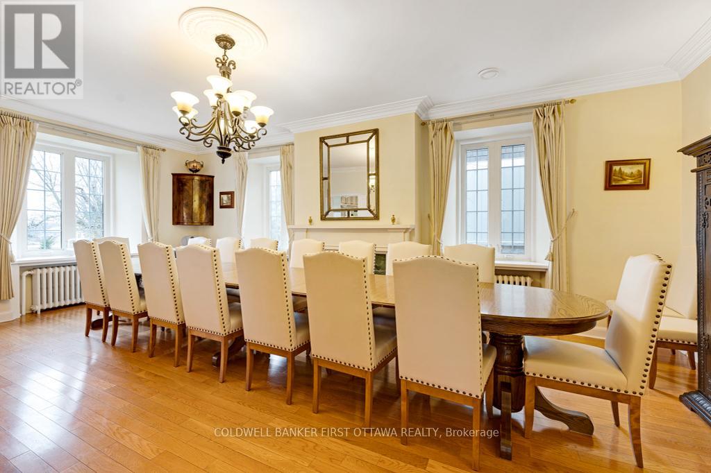 2638 RIDEAU FERRY ROAD