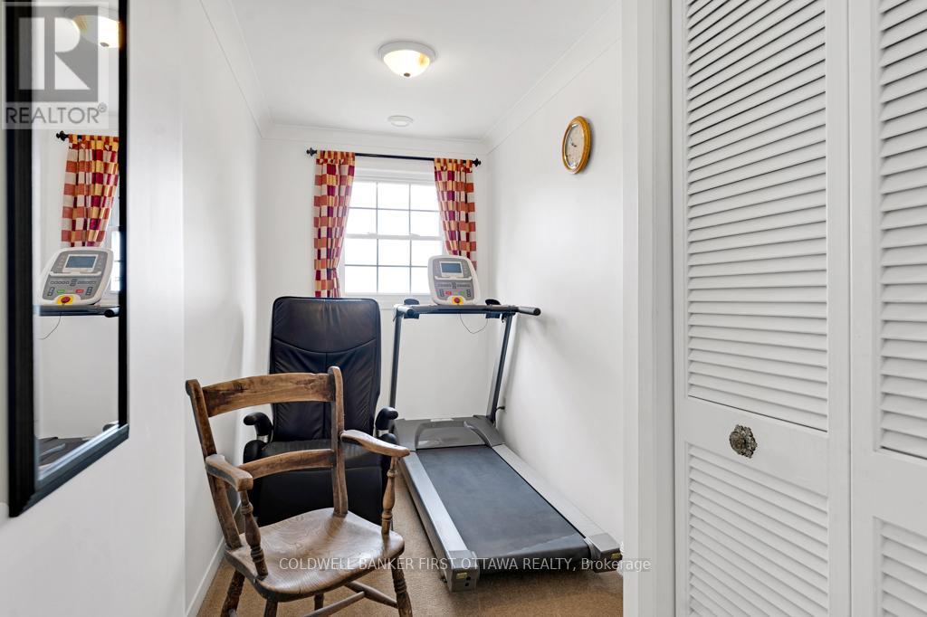 2638 RIDEAU FERRY ROAD