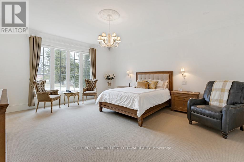 2638 RIDEAU FERRY ROAD