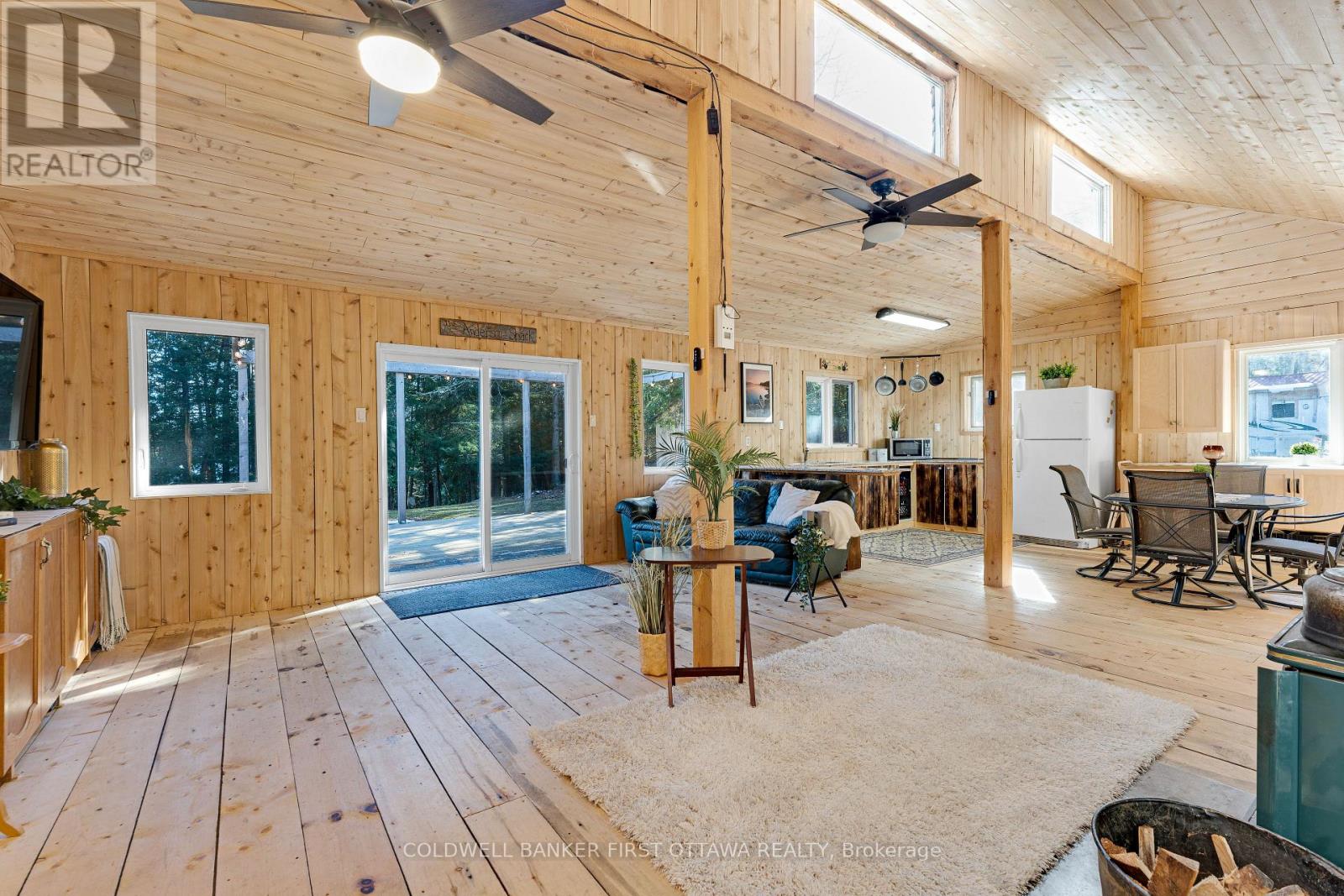 211 MEADOW LANE COURT