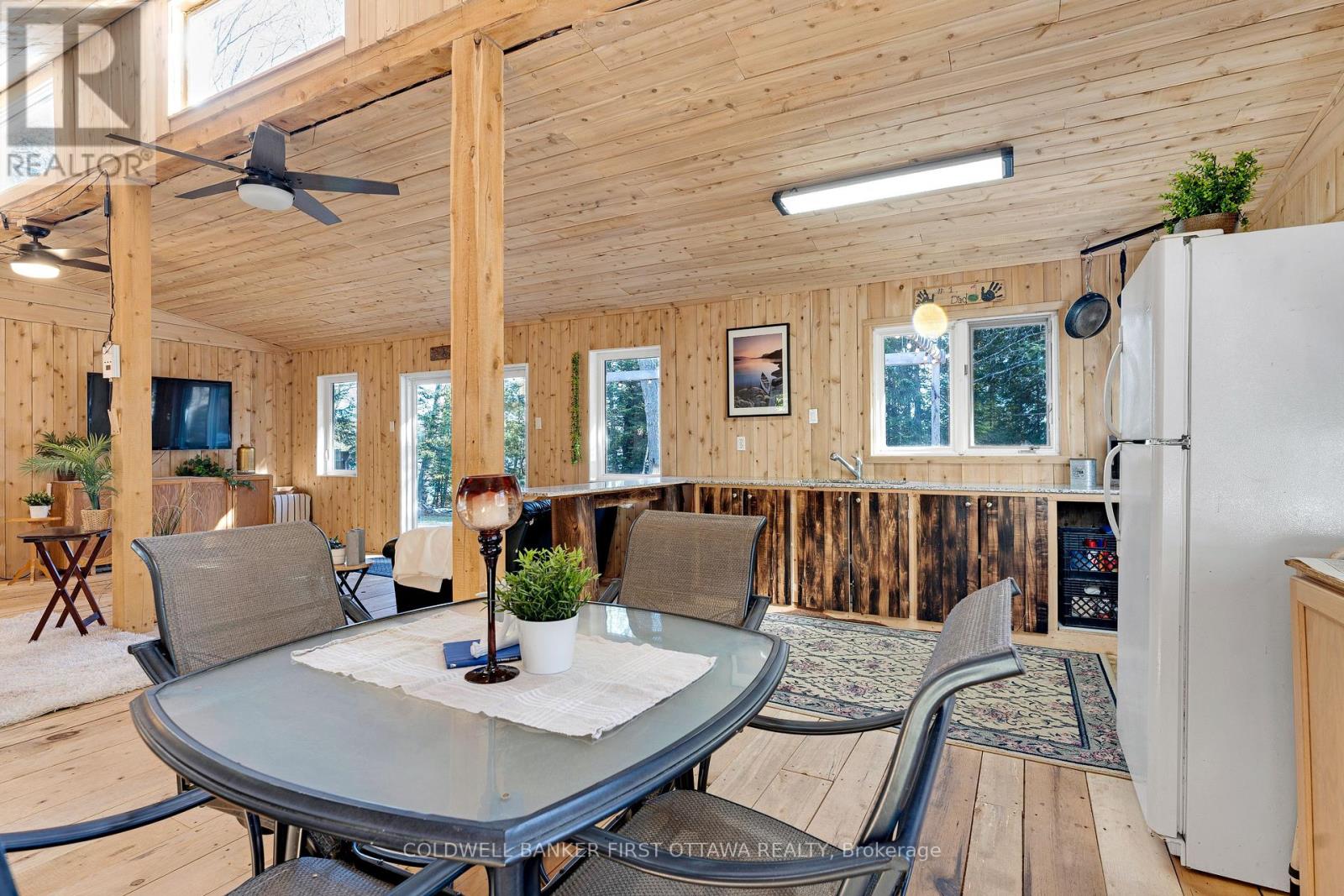 211 MEADOW LANE COURT