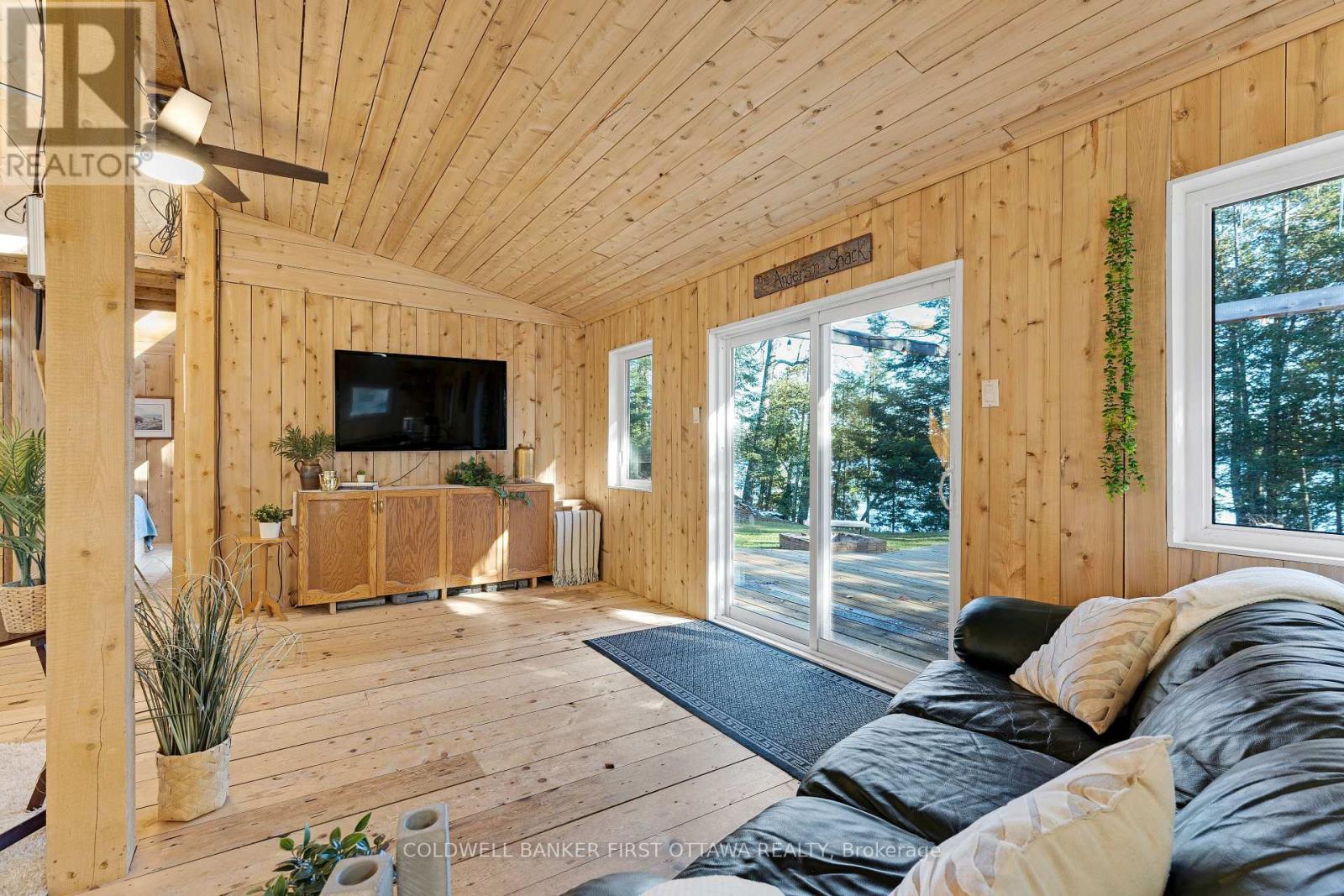 211 MEADOW LANE COURT