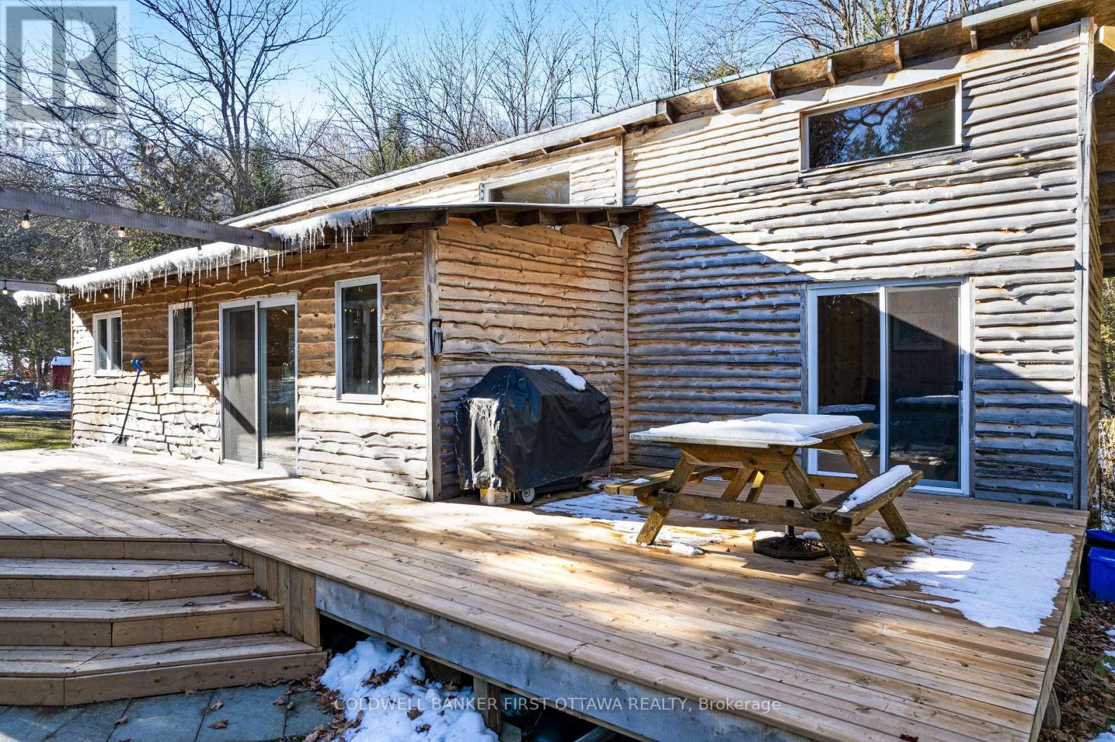 211 MEADOW LANE COURT