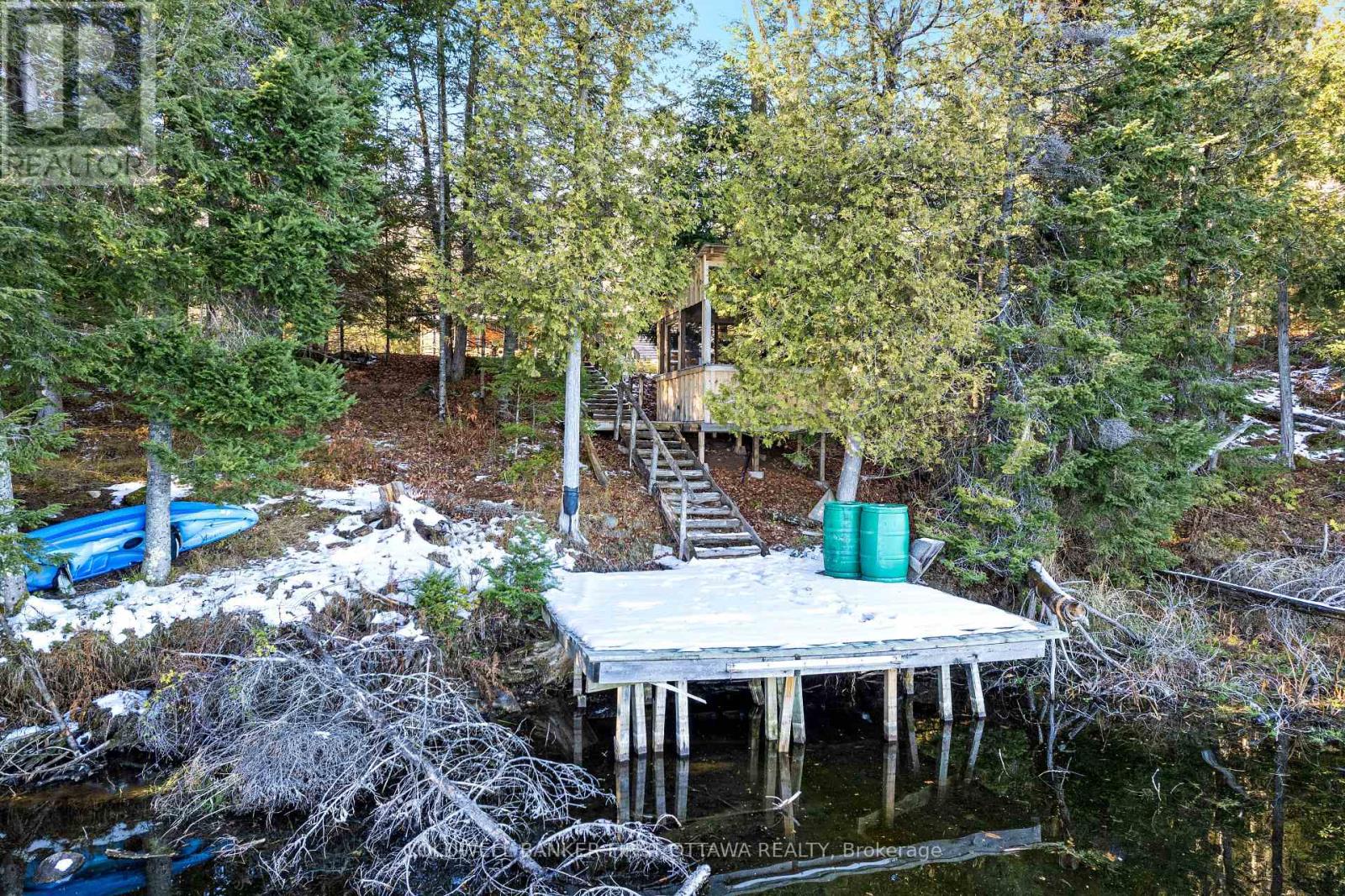 211 MEADOW LANE COURT