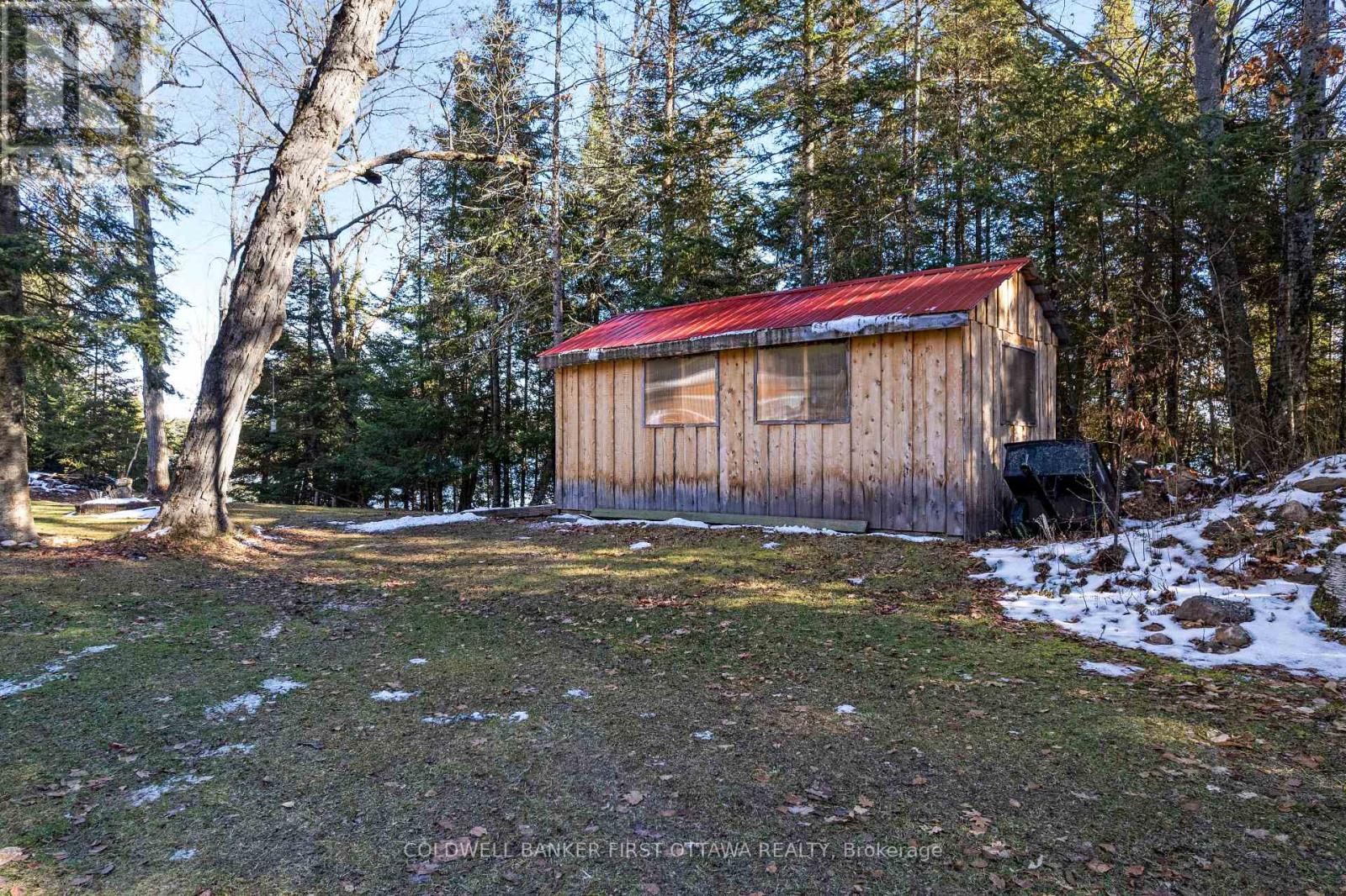 211 MEADOW LANE COURT