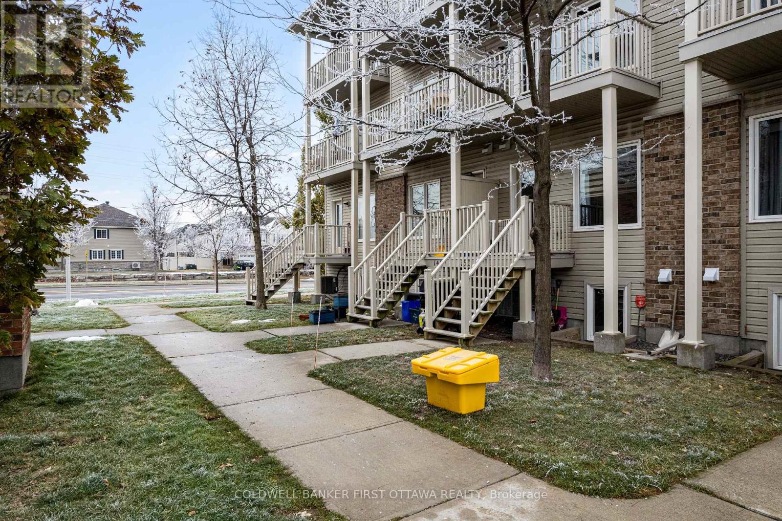 150 URBANCREST PRIVATE