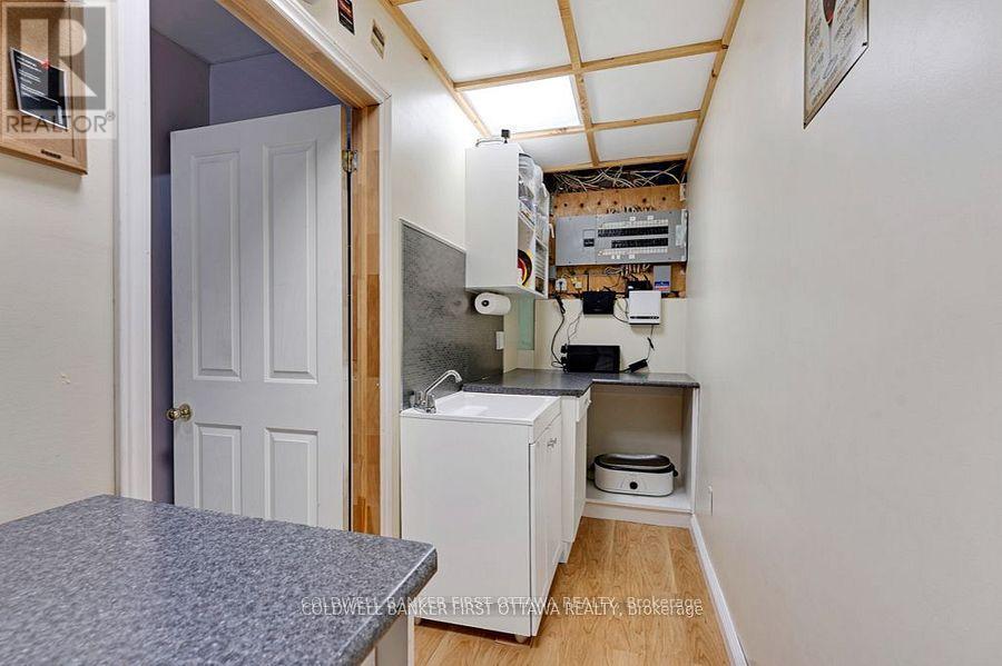 741 DRUMMOND CON 12C ROAD