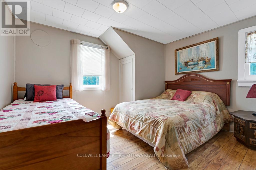 1373 FLOWER STATION ROAD