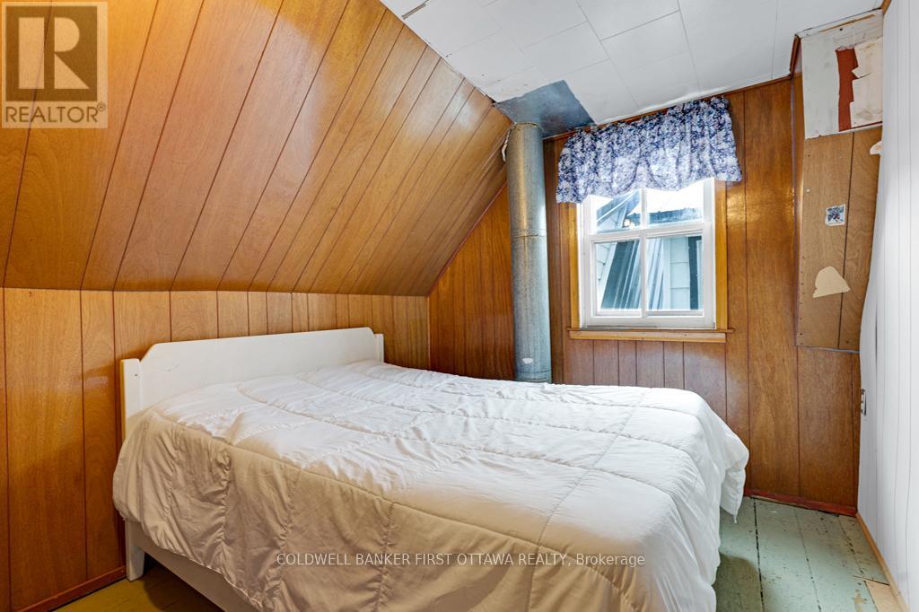 1373 FLOWER STATION ROAD