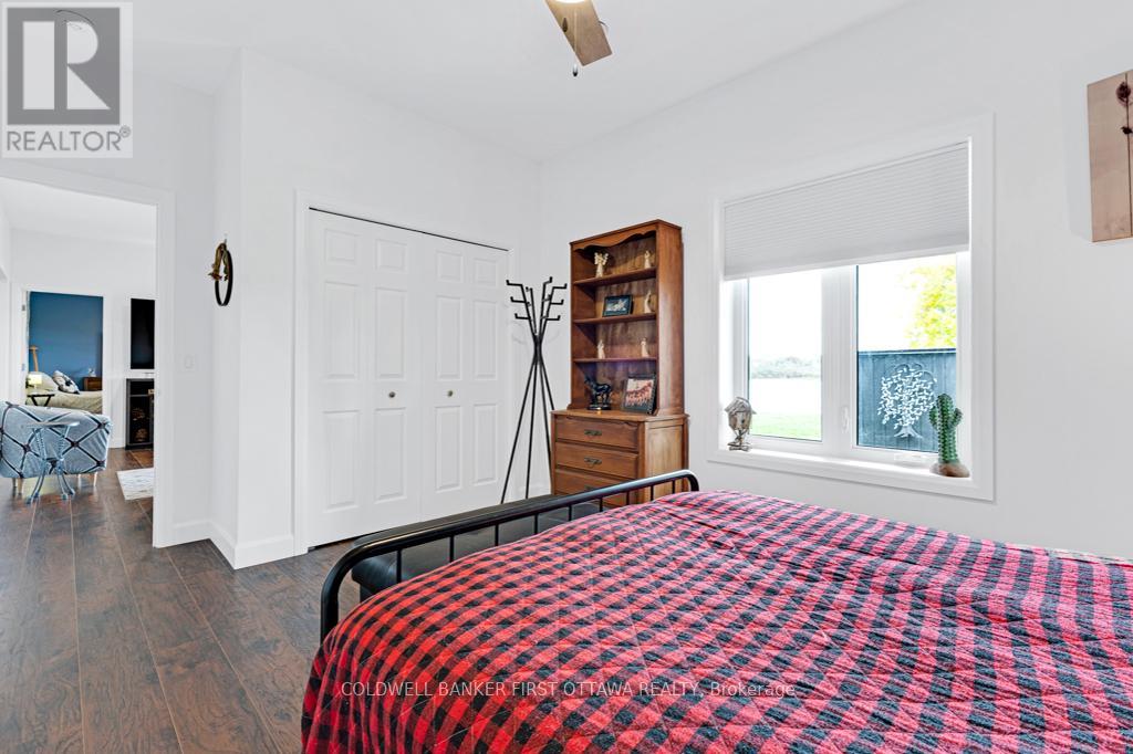 38 TUTTLE POINT ROAD