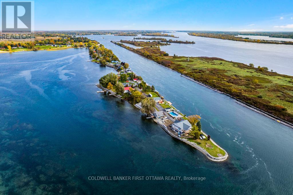 38 TUTTLE POINT ROAD