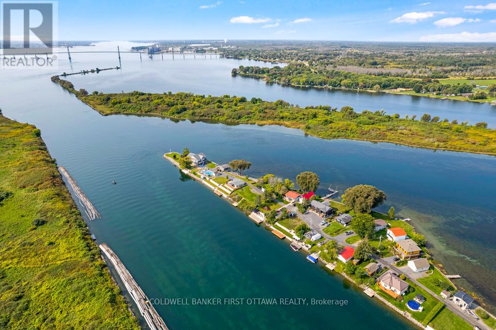 38 TUTTLE POINT ROAD