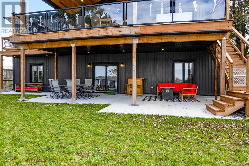 38 TUTTLE POINT ROAD