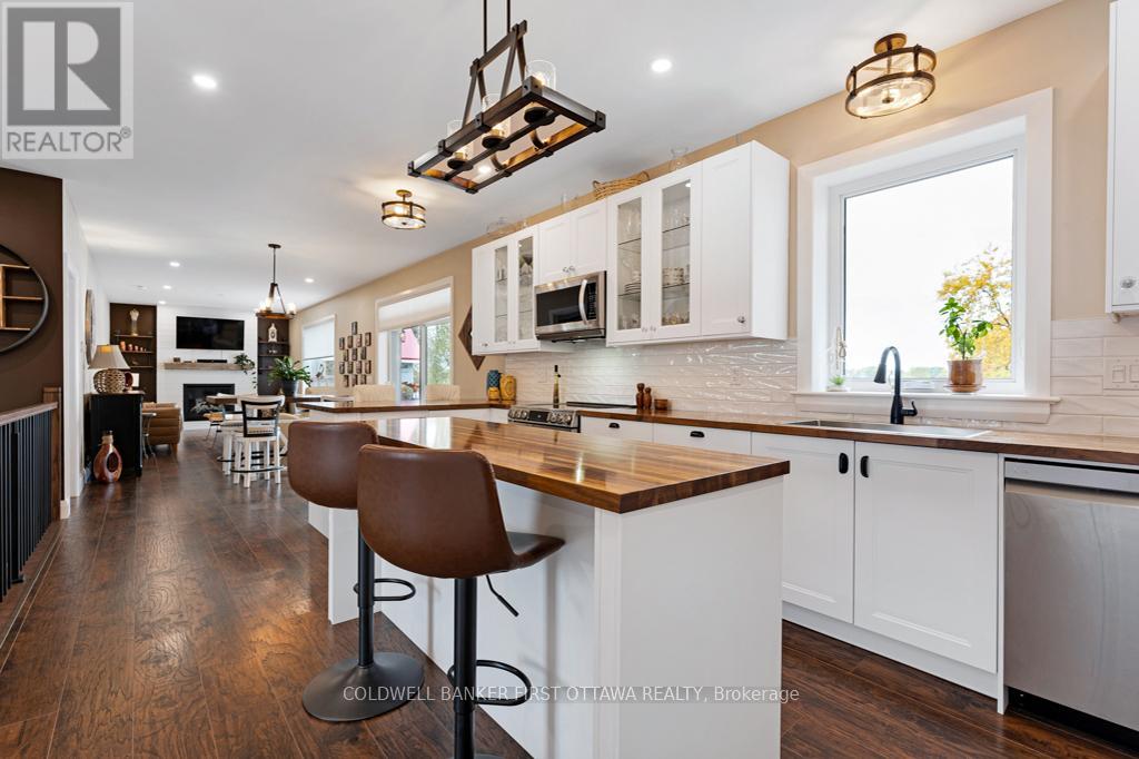 38 TUTTLE POINT ROAD