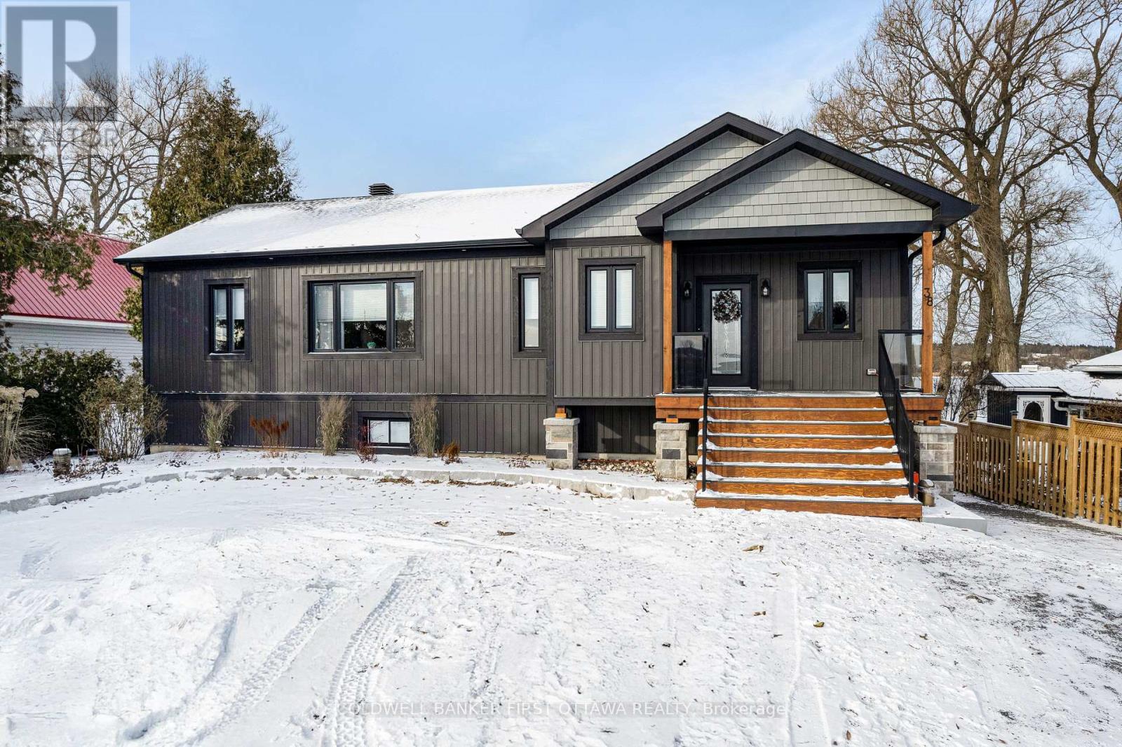 38 TUTTLE POINT ROAD