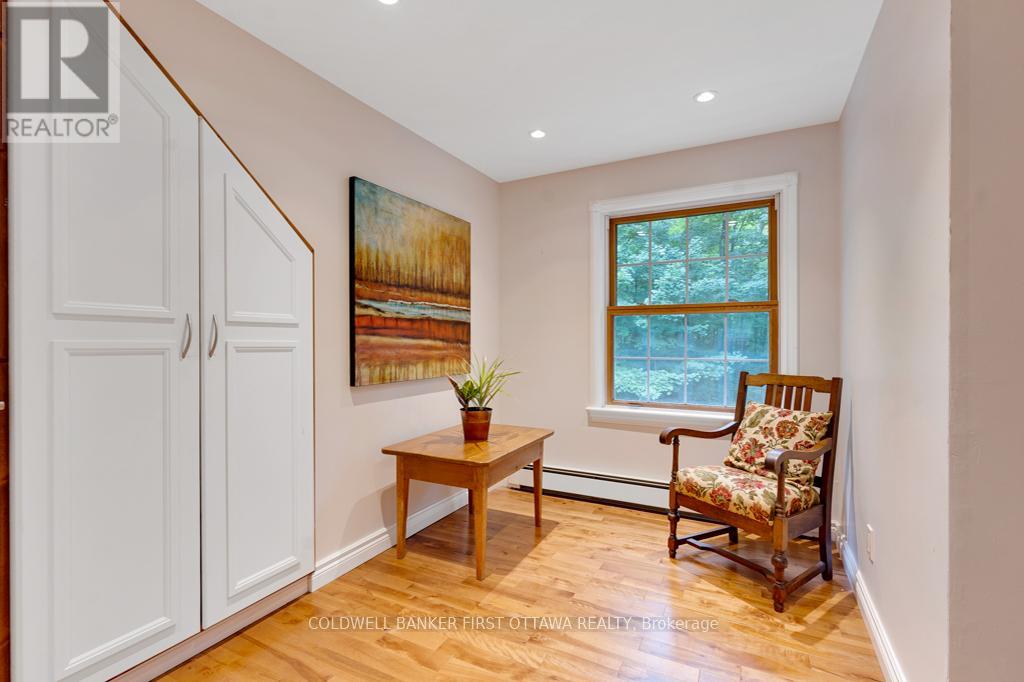 99 OLD KINGSTON ROAD