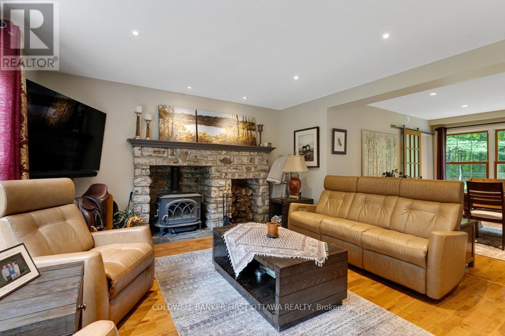 99 OLD KINGSTON ROAD