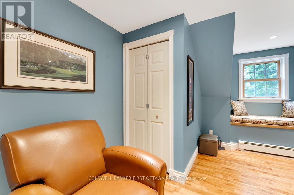 99 OLD KINGSTON ROAD