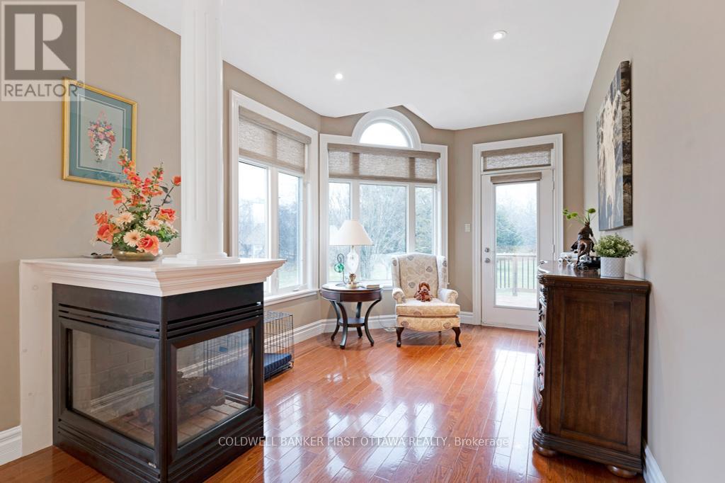 556 WEST POINT DRIVE