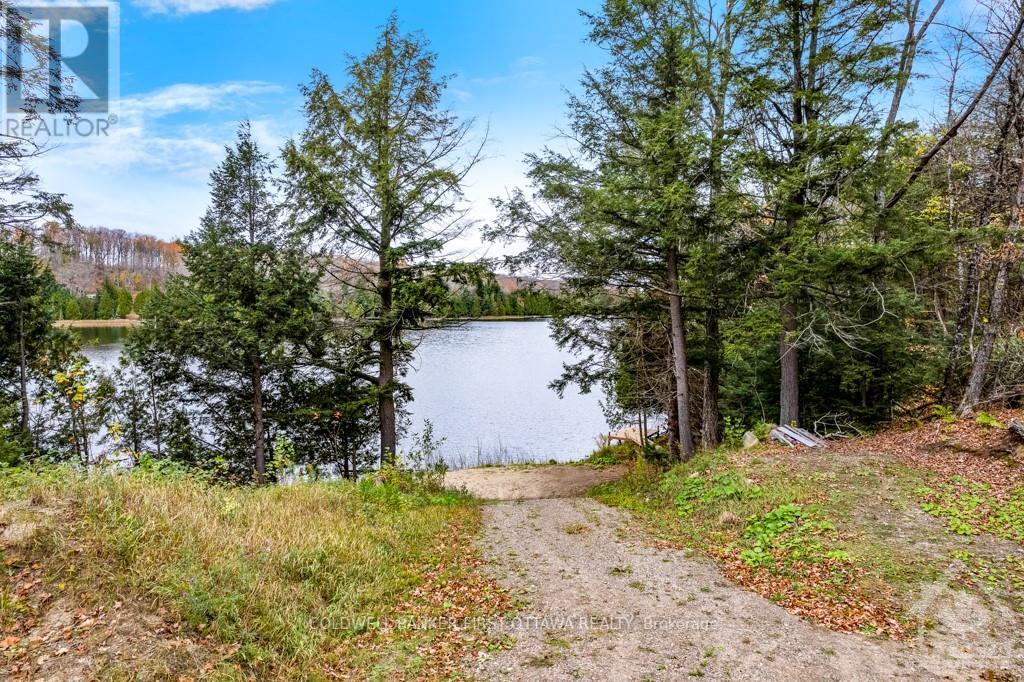 1140 SWAUGERS CREEK LANE