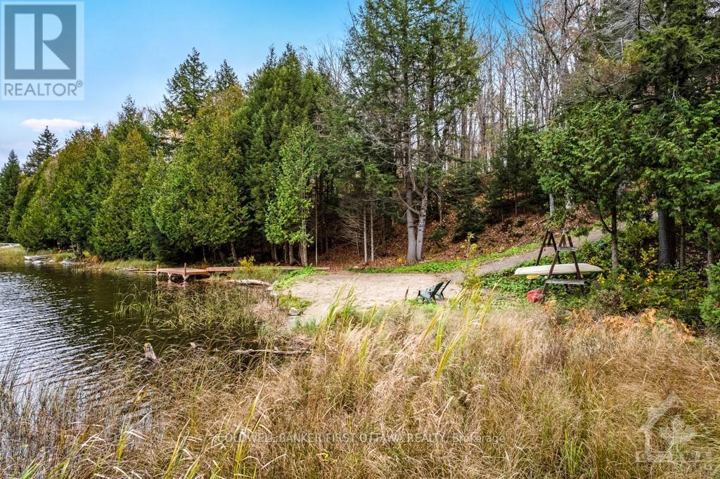 1140 SWAUGERS CREEK LANE