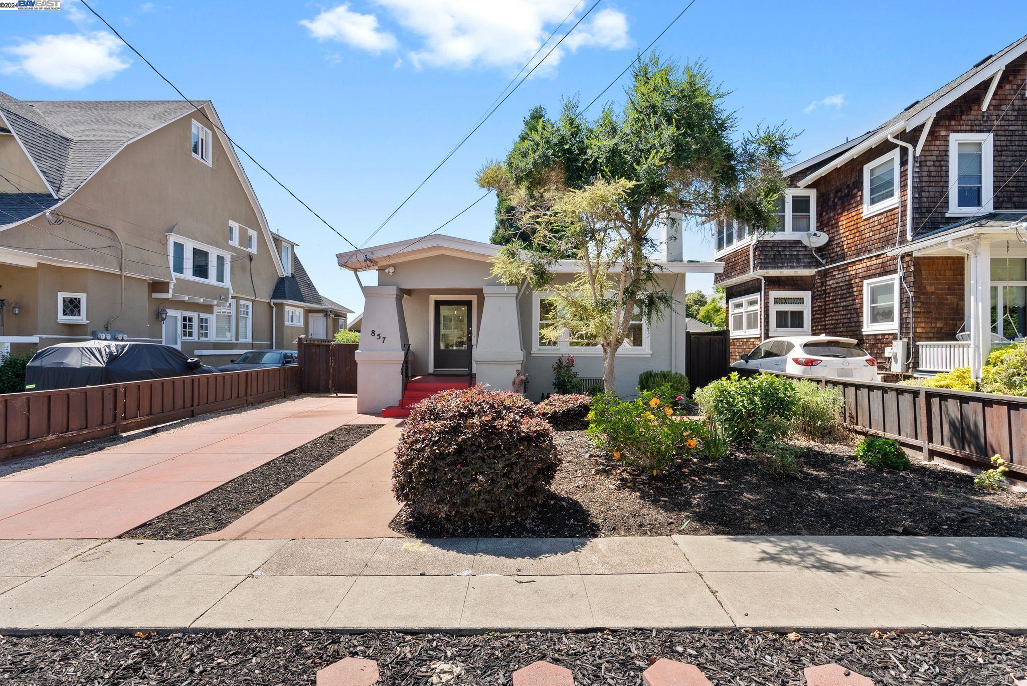 857 Cedar St