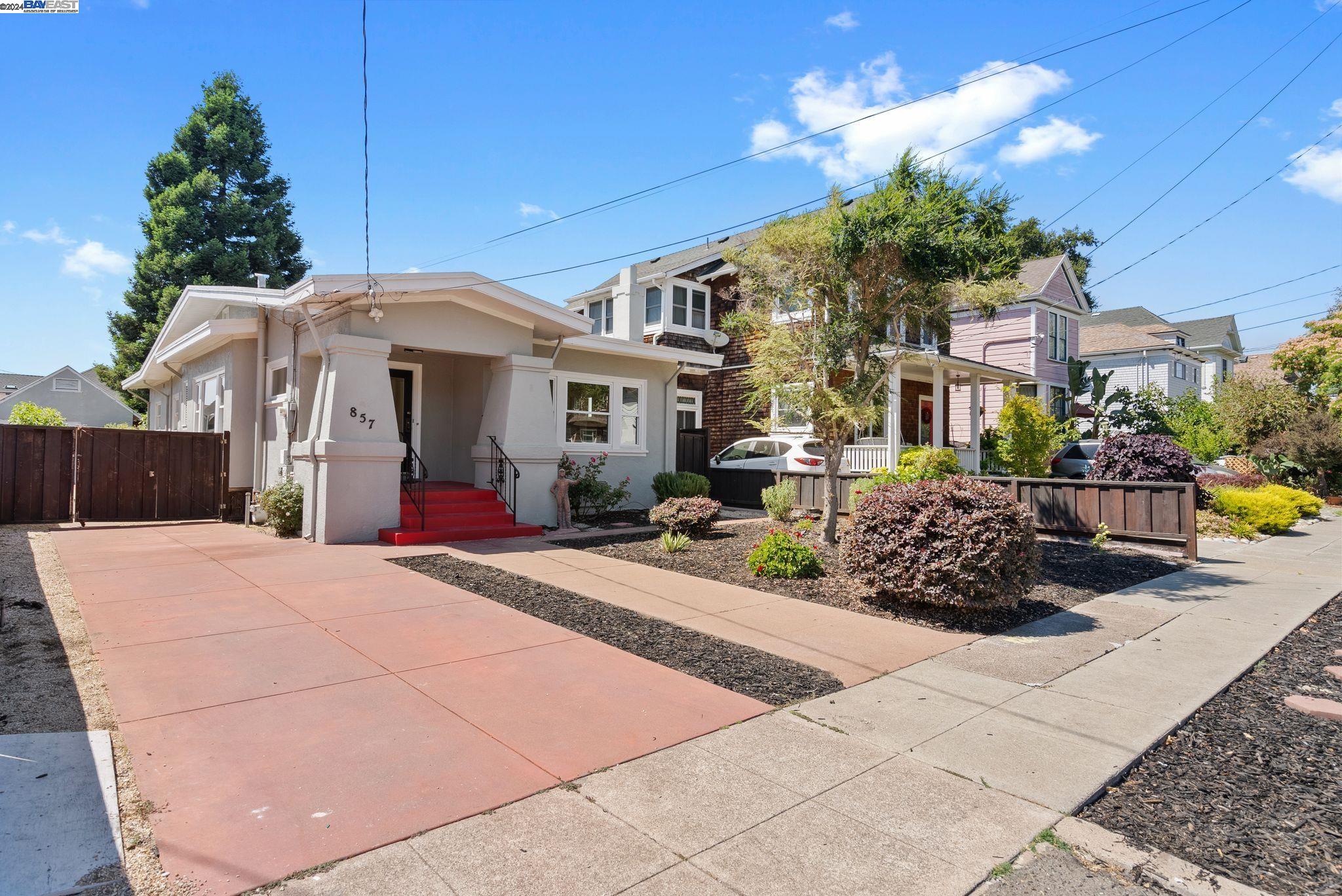 857 Cedar St