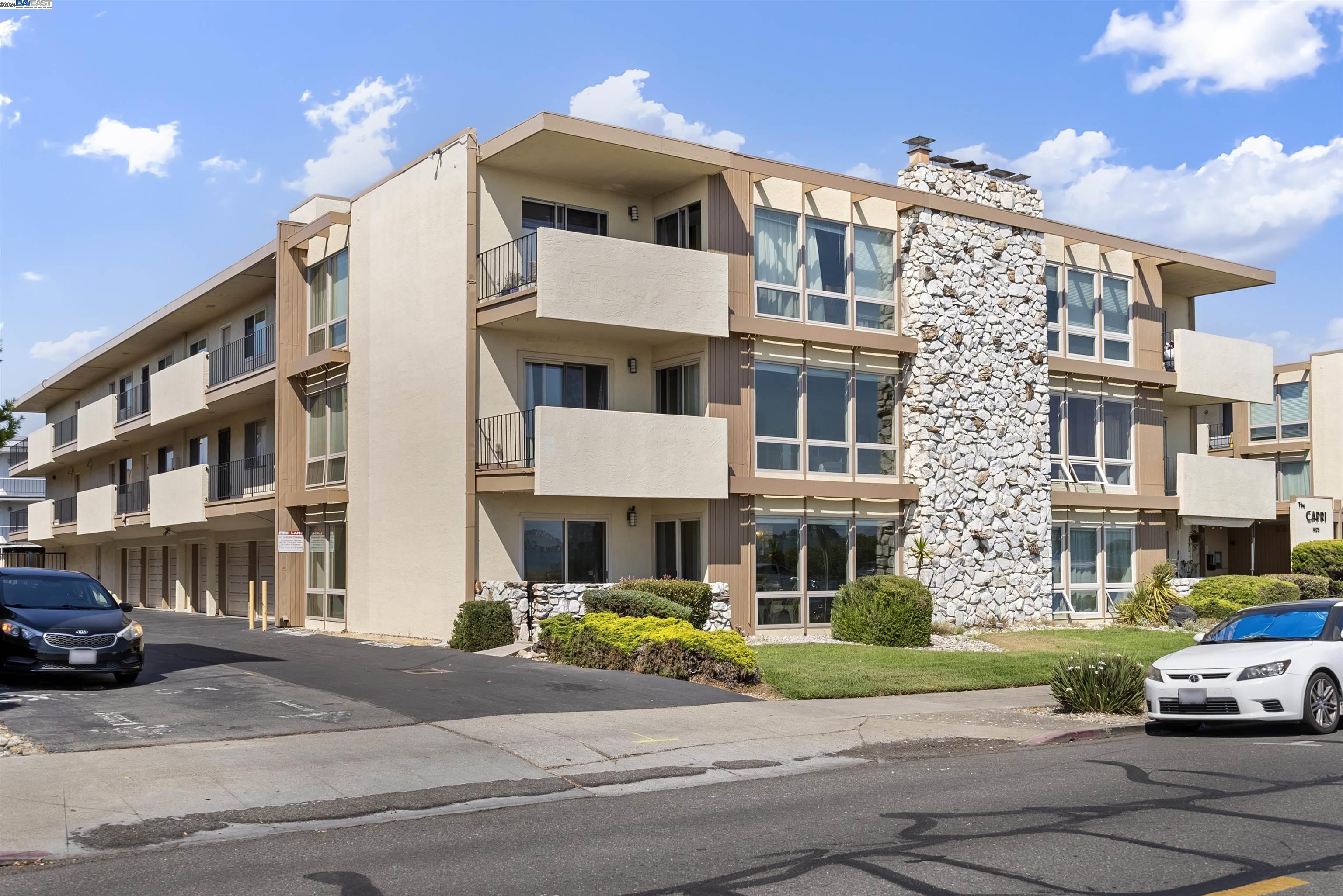 1825 Shoreline Dr # 102