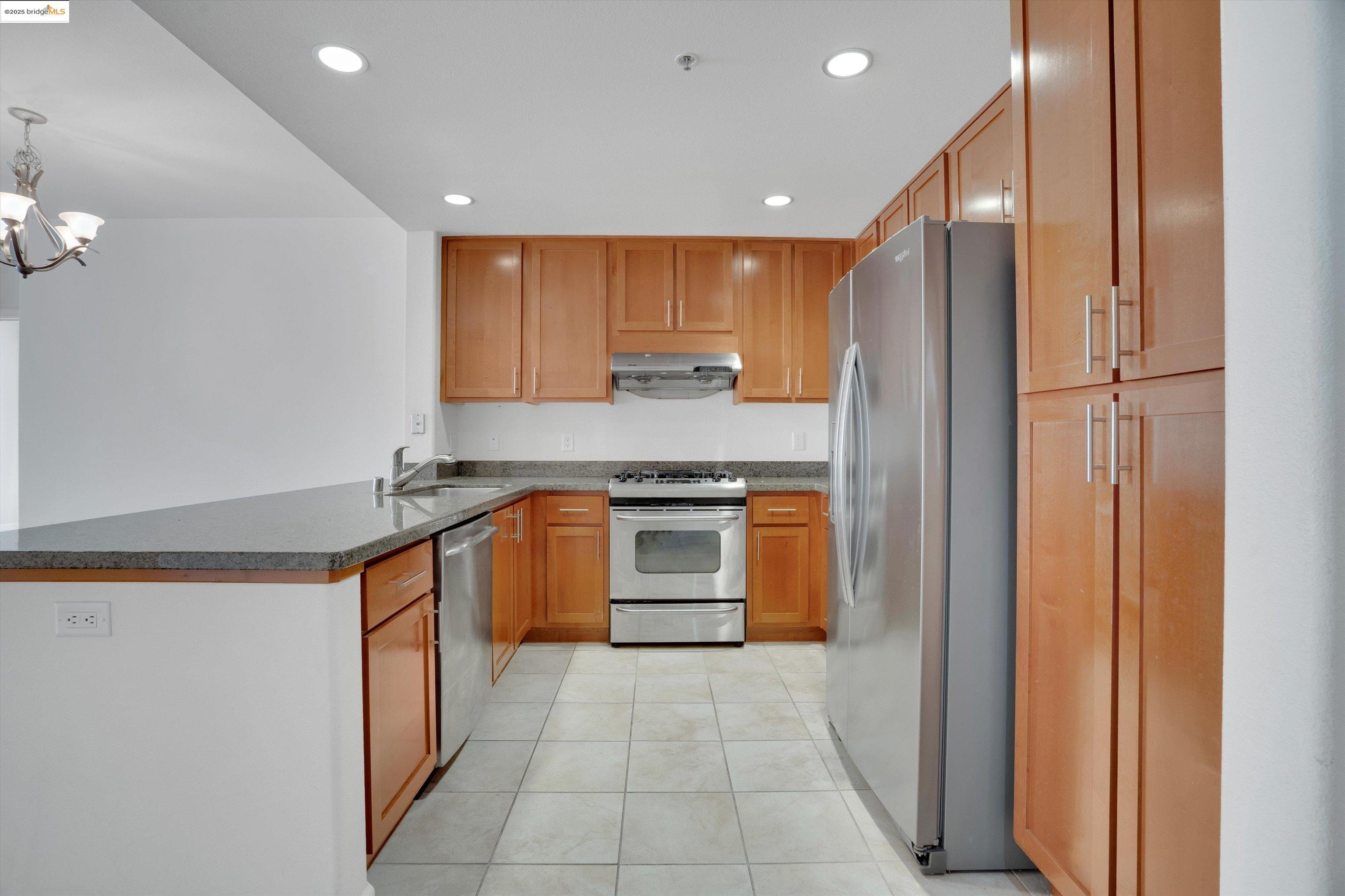 423 7Th St # 302