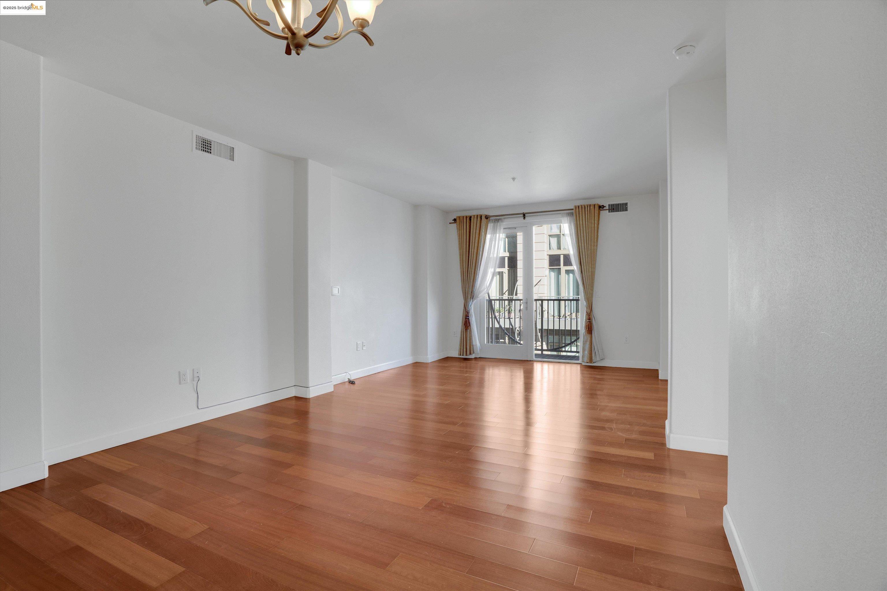 423 7Th St # 302