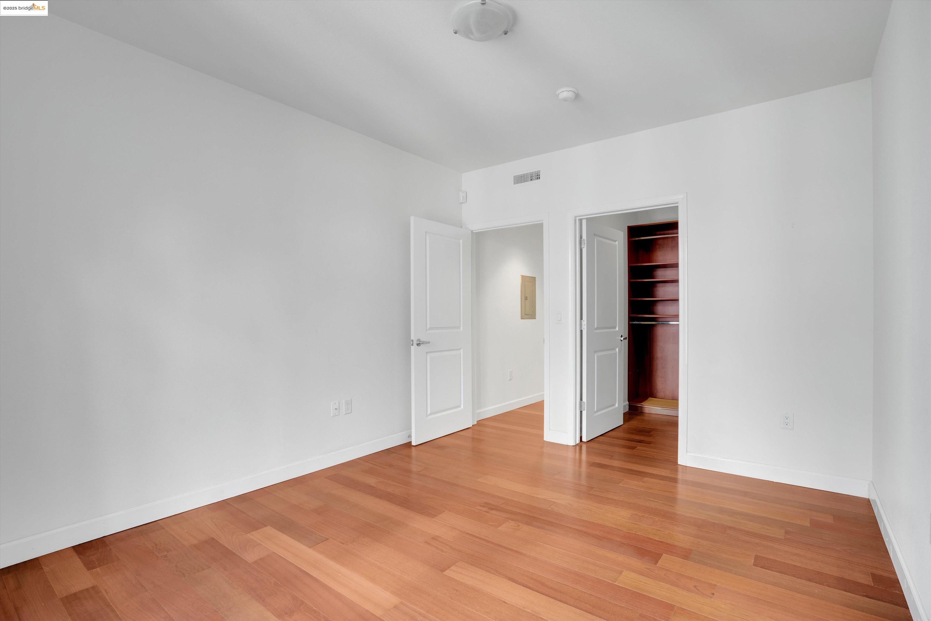 423 7Th St # 302