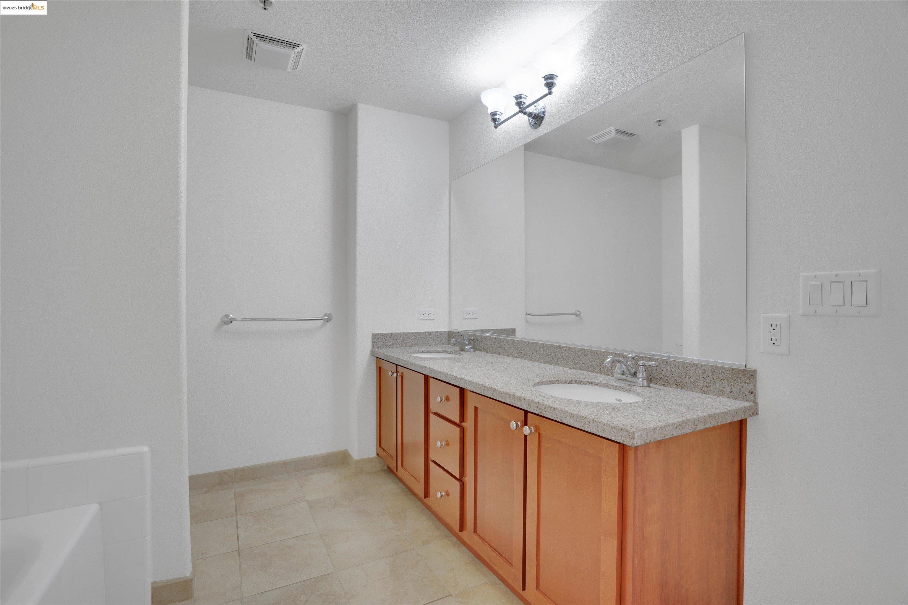 423 7Th St # 302