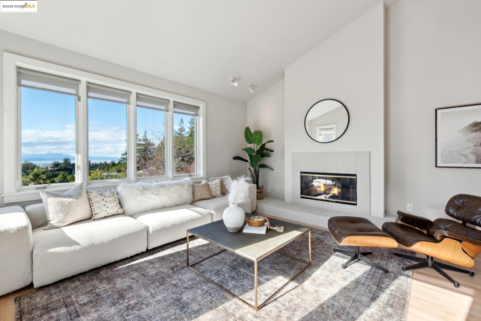 123 Taurus Ave